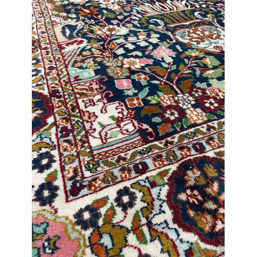 918 - Fine Persian hand-made Kashan rug, 71