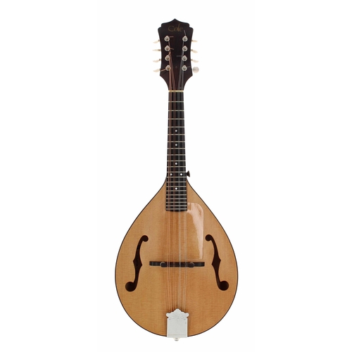 1526 - Good modern mandolin by and labelled Martin Cole Luthier, Morwenstow, Cornwall, England, the pear sh... 