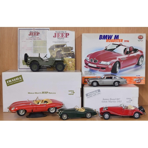 6 - Danbury Mint 1:24 scale die-cast James Bond 007 Aston Martin DB5, boxed with certificate; together w... 