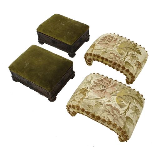 1635 - Pair of Victorian machine tapestry upholstered footstools, of downswept design upon giltwood paw fee... 