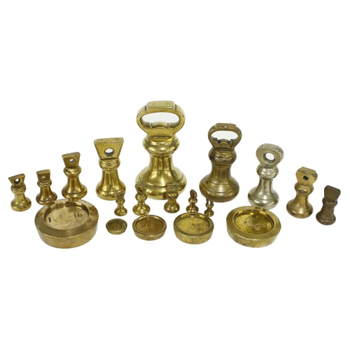 1365 - Group of assorted 19th century brass and lead bell and disc weights, the largest bell weight 2lb... 