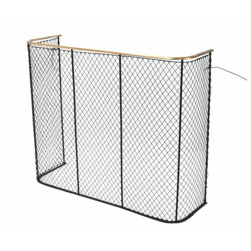 1093 - Victorian brass and mesh nursery fireguard, 36