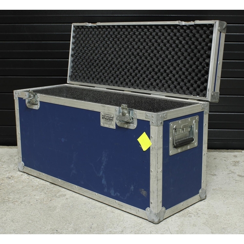 559 - The Script - heavy duty guitar amplifier flight case, bearing 'The Script' stencil, external dimensi... 