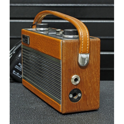 1084 - Vintage Roberts Model Rambler II radio, converted with guitar input to use as an amplifier whilst th... 