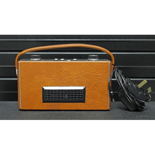 1084 - Vintage Roberts Model Rambler II radio, converted with guitar input to use as an amplifier whilst th... 