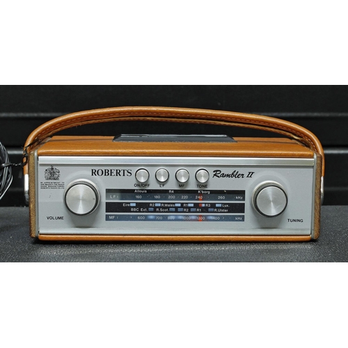 1084 - Vintage Roberts Model Rambler II radio, converted with guitar input to use as an amplifier whilst th... 