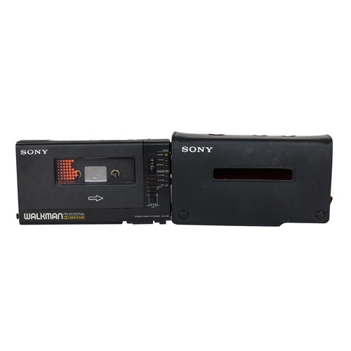 3082 - Sony Walkman Professional cassette recorder, with original outer pouch*Please note: Gardiner Houlgat... 