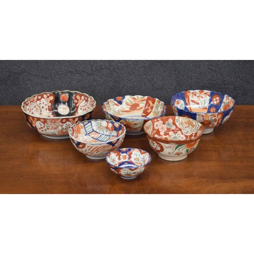 1568 - Group of six assorted Japanese Imari porcelain bowls, the largest 8.5