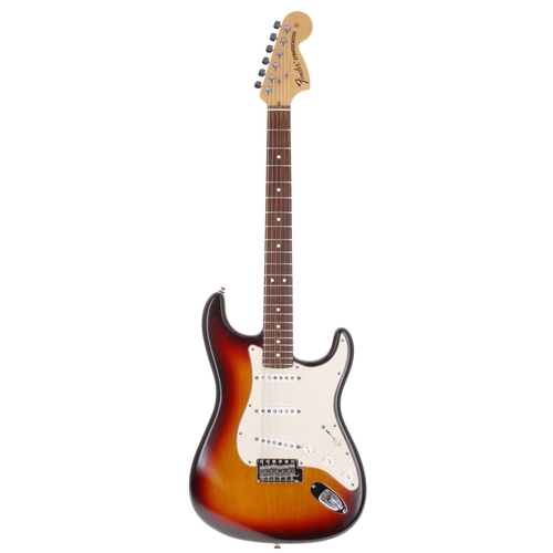 49 - 2009 Fender Highway One Stratocaster electric guitar, made in USA; Body: three-tone satin nitro sunb... 