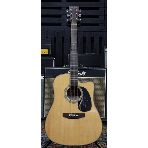 886 - 2011 Sigma Guitars DMC-1STE electro-acoustic guitar, laminated mahogany back and sides, spruce top, ... 