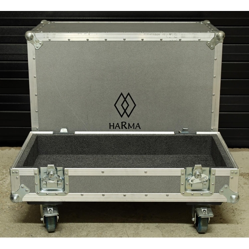 1113 - Harma branded flight case on wheels suitable for a 4 x 12 Marshall type guitar amplifier cabinet*Ple... 