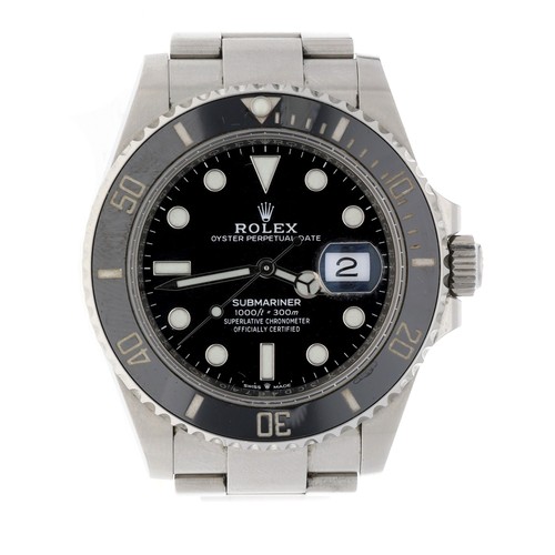 12 - Rolex Oyster Perpetual Date Submariner stainless steel gentleman's wristwatch, reference no. 126610L... 