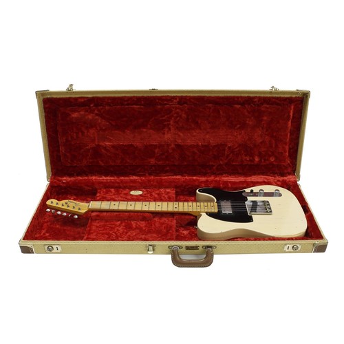 55 - 2007 Fender Custom Shop Nocaster Relic electric guitar, made in USA; Body: see-through blonde relic ... 