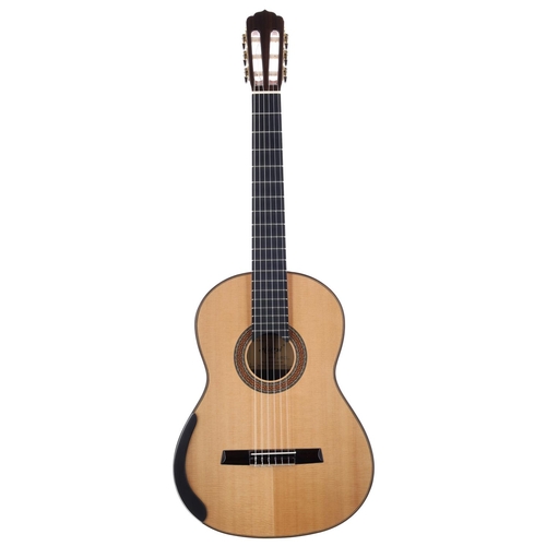 3247 - Aiersi SC098SPF Smallman style classical guitar, made in China; Back and sides: Indian rosewood; Top... 