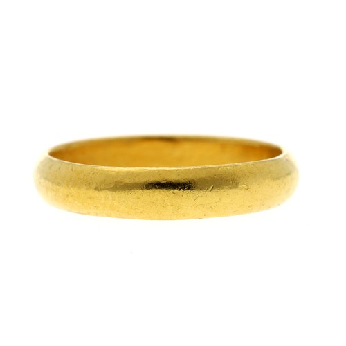 96 - Yellow metal band ring, 3.8gm, width 3.5mm (ref.213)