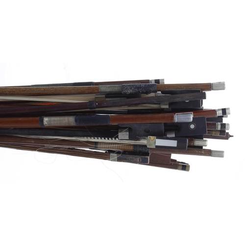 2201 - Bundle of bows