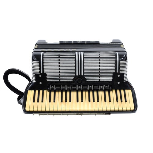 1569 - Good Professional Model Hohner Morino VI M piano accordion, circa mid 1960s, double cassotto, with o... 