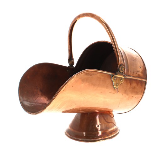 1069 - Large Victorian copper bed warming pan, 54