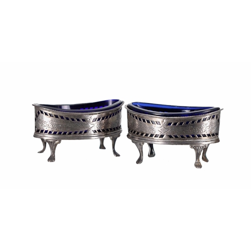 513 - Pair of Victorian boat shaped silver salts with blue glass liners, maker Thomas Hayes, Birmingh... 