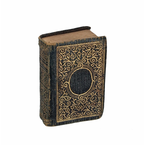 549 - Late 19th century miniature bible, printed by David Bryce & Son, Glasgow 1896, bound in tooled b... 