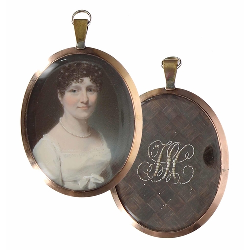 668 - George Patten (1801-1843) - Portrait miniature of a fashionable lady wearing a cream dress and pearl... 