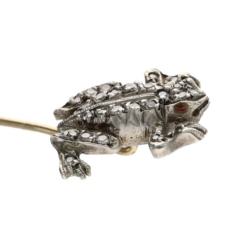 151 - Novelty white metal diamond set frog stick pin, 2.8gm, 58mm