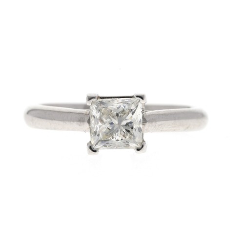 189 - Good platinum princess-cut solitaire diamond ring, 1.00ct approx, clarity VS, colour J/K, width 7mm,... 