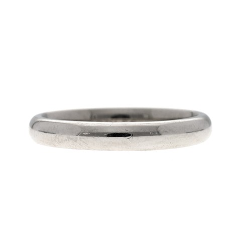 252 - Boodles platinum wedding band ring, signed, no. 0337G0142K, width 3mm, 5.7gm, ring size M... 