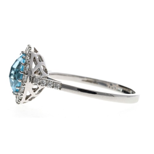 117 - Attractive modern 18ct white gold aquamarine and diamond circular cluster ring with set shoulders, t... 