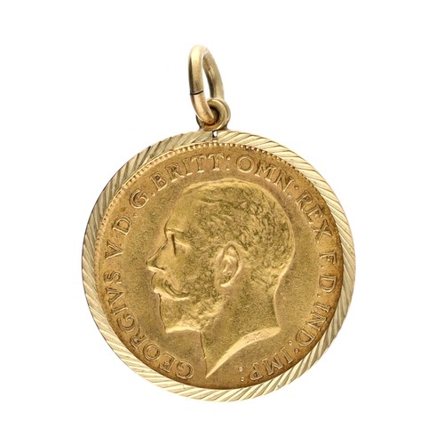 184 - 1911 half sovereign coin in a 9ct pendant mount, 4.5gm