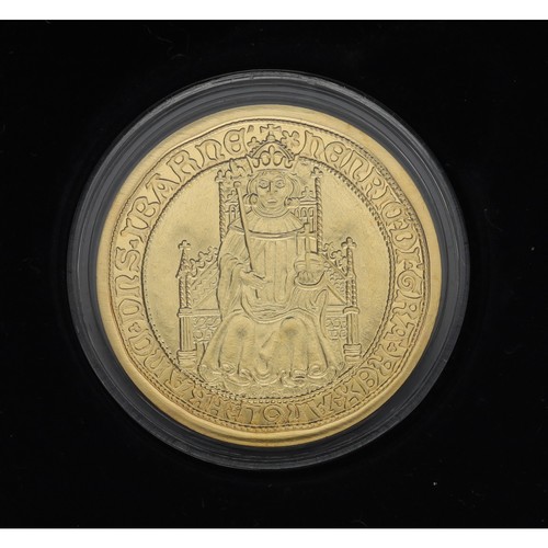 241 - Henry VII, Replica Gold Sovereign, (0.375 gold, 38mm, 31.3g), issued by Westminster Mint presented i... 