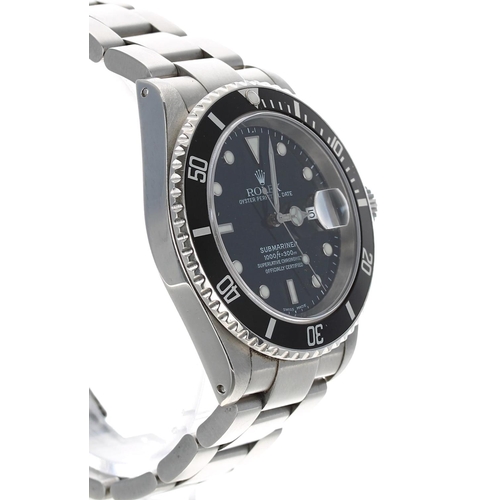 555 - Rolex Oyster Perpetual Date Submariner stainless steel gentleman's wristwatch, reference no. 16610, ... 