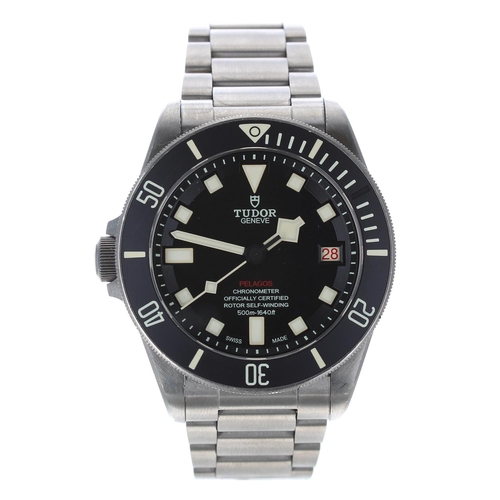 578 - Tudor Geneve Pelagos Chronometer LHD titanium and stainless steel diver's wristwatch, reference no. ... 