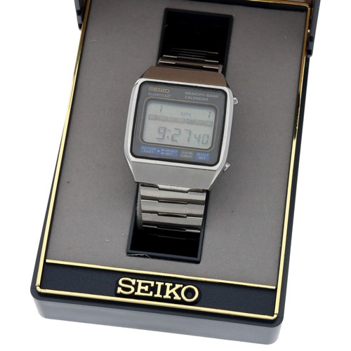 677 - Seiko Quartz LC Memory-Bank Calendar 'James Bond Moonraker' digital LCD stainless steel gentleman's ... 