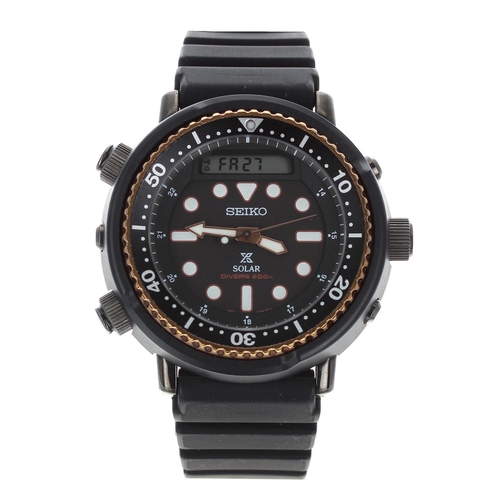 674 - Seiko Prospex Solar 'Tuna Arnie' Diver's 200m gentleman's wristwatch, reference no. H851-00A0, circa... 