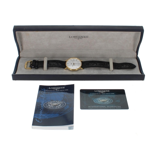 601 - Longines Presence 18ct gentleman's wristwatch, reference no. L4 743 6, serial no. 3233xxxx, circa 20... 