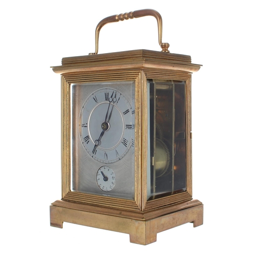 1243 - Good Leroy & Fils carriage clock striking with two hammers on a bell, the movement back plate in... 