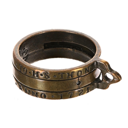 1306 - Rare bronze sundial ring inscribed To H.S. Thon.Anno.1721 to one side and Jasond Jemanj to the other... 