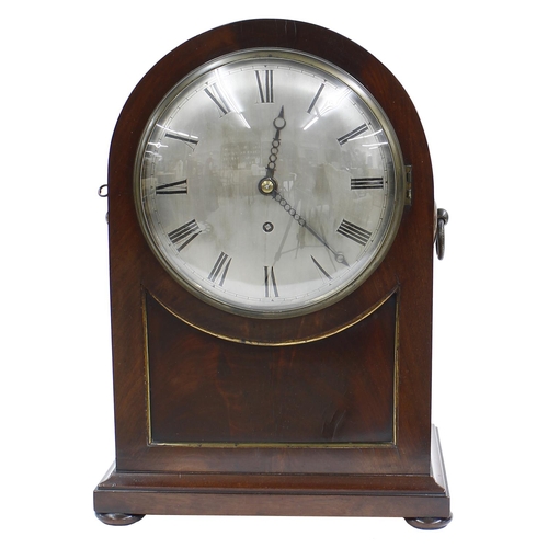 1523 - English mahogany single fusee bracket clock with A-frame movement, the 8