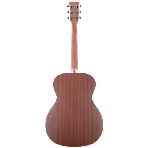 531 - 2005 C.F. Martin 000X1 Auditorium acoustic guitar, made in USA; Body: HPL mahogany back and sides; T... 