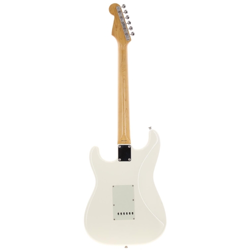 553 - Fender ST-62 Stratocaster electric guitar, made in Japan (1996-1997); Body: Olympic white finish; Ne... 