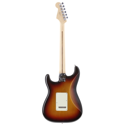 625 - 2006 Fender American Deluxe Stratocaster HSS electric guitar, made in USA; Body: three-tone sunburst... 