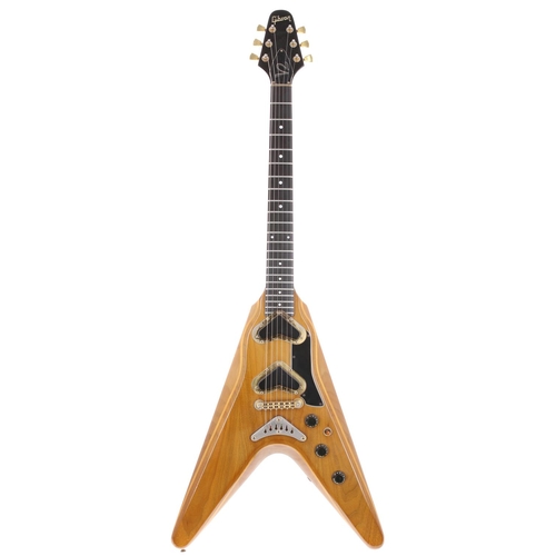 674 - 1980 Gibson Flying V 2 electric guitar, made in USA; Body: natural walnut, minor dings and scratches... 