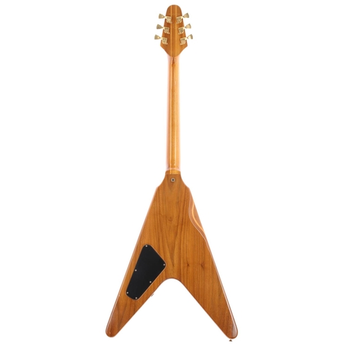 674 - 1980 Gibson Flying V 2 electric guitar, made in USA; Body: natural walnut, minor dings and scratches... 