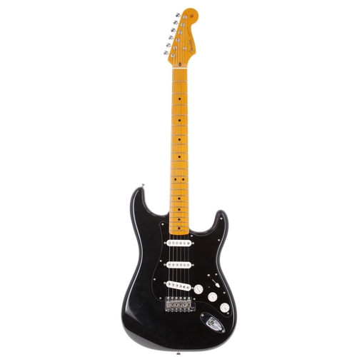 725 - 2011 Fender Custom Shop David Gilmour Signature Black Stratocaster electric guitar, made in USA; Bod... 