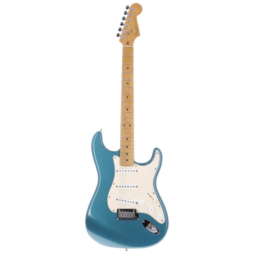 730 - 1999 Fender American Standard Stratocaster electric guitar, made in USA; Body: Aqua Marine metallic ... 