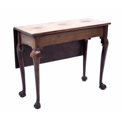 956 - Georgian mahogany drop leaf gate-leg occasional table, the plain single hinged top, raised on cabrio... 