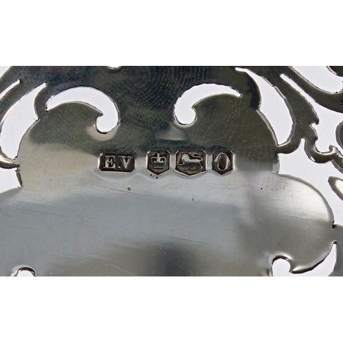 576 - Viner's Ltd silver sweet meat dish, with pierced border decoration on a shallow foot rim, marked ‘Ha... 