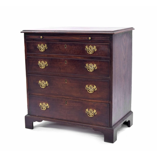 1411 - George III mahogany chest of drawers of small proportions, the moulded rectangular top over a pull-o... 