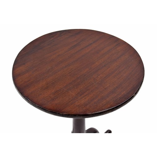 1441 - Georgian mahogany circular tripod wine table, 18